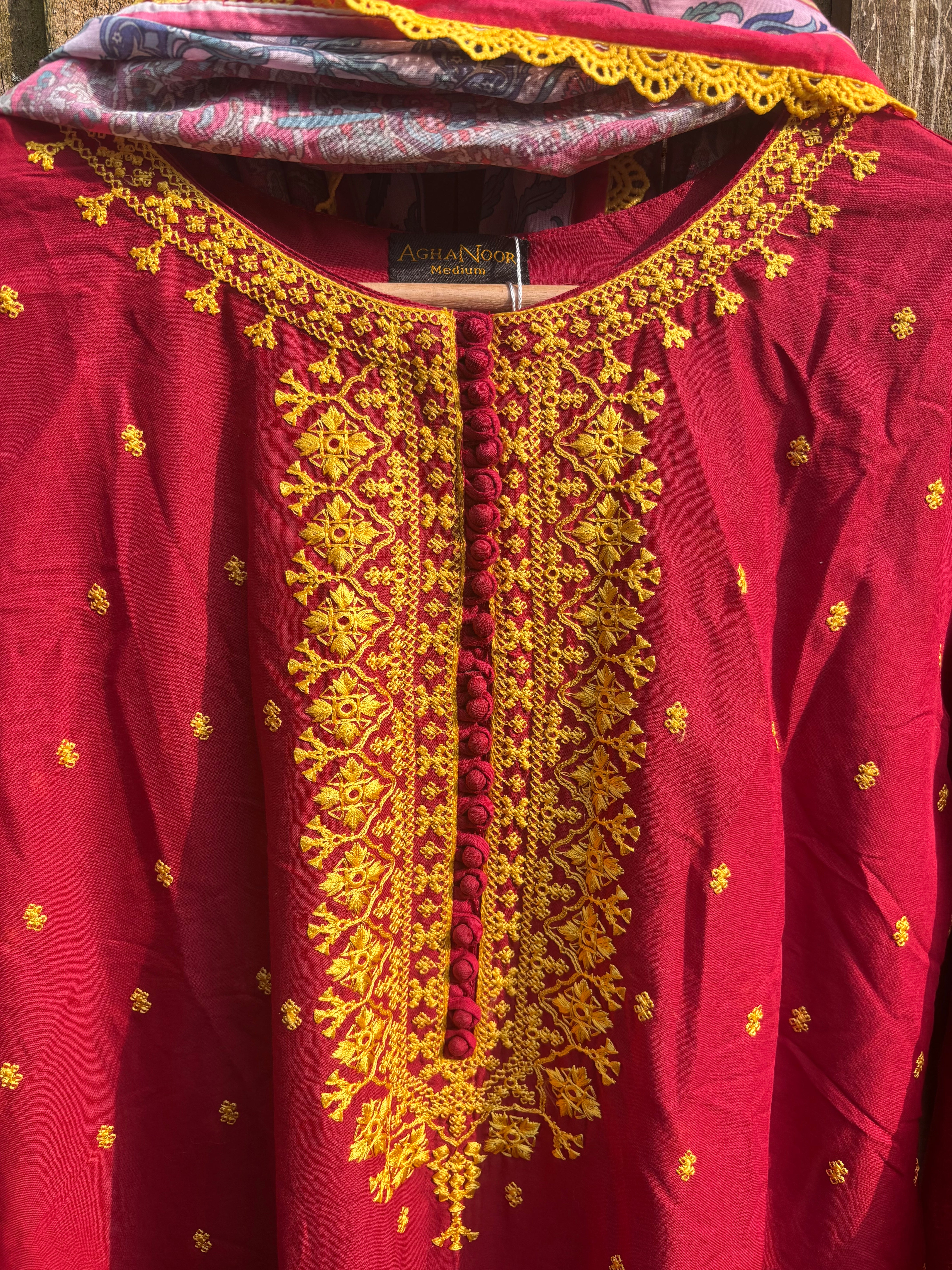 Agha Noor Lawn Suit 2-piece