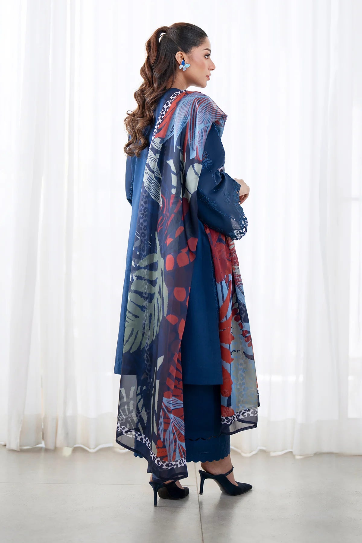 EMBROIDERED PRINTED LAWN UF-4077