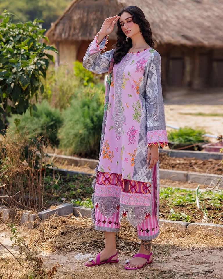 Embroidered Printed Lawn with Embroidered Chiffon Dupatta