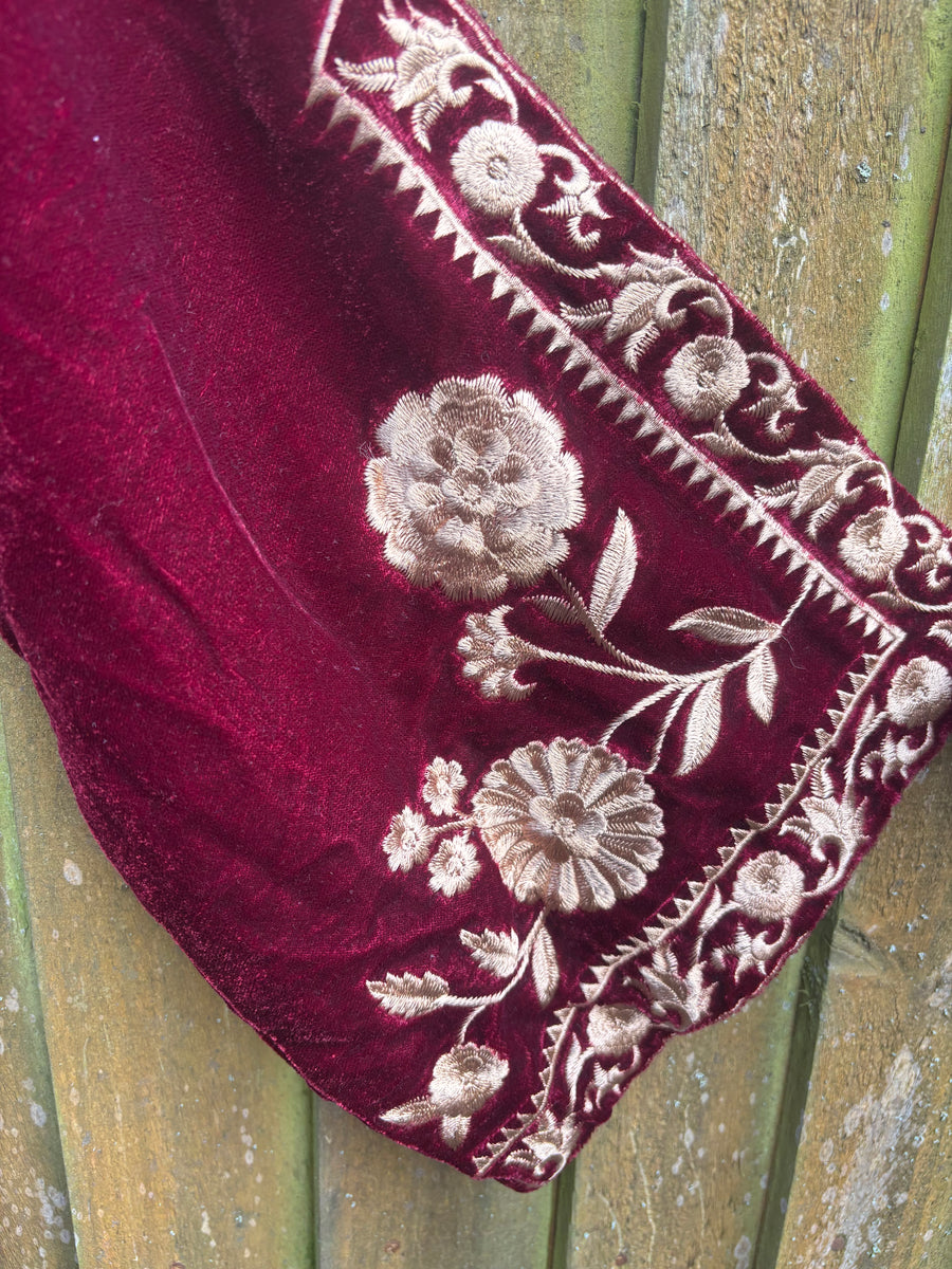 Agha Noor Velvet Kurti