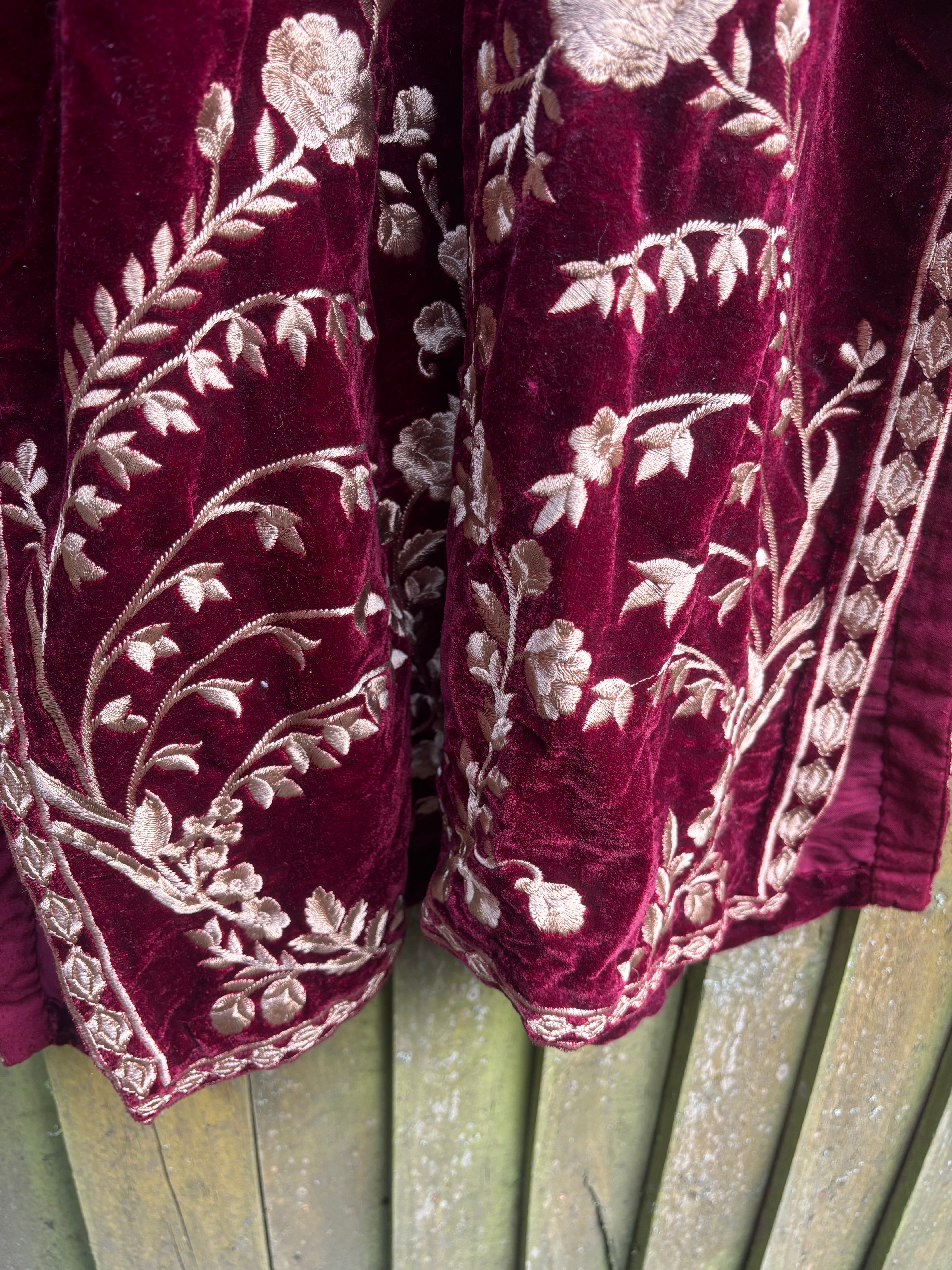 Agha Noor Velvet Kurti