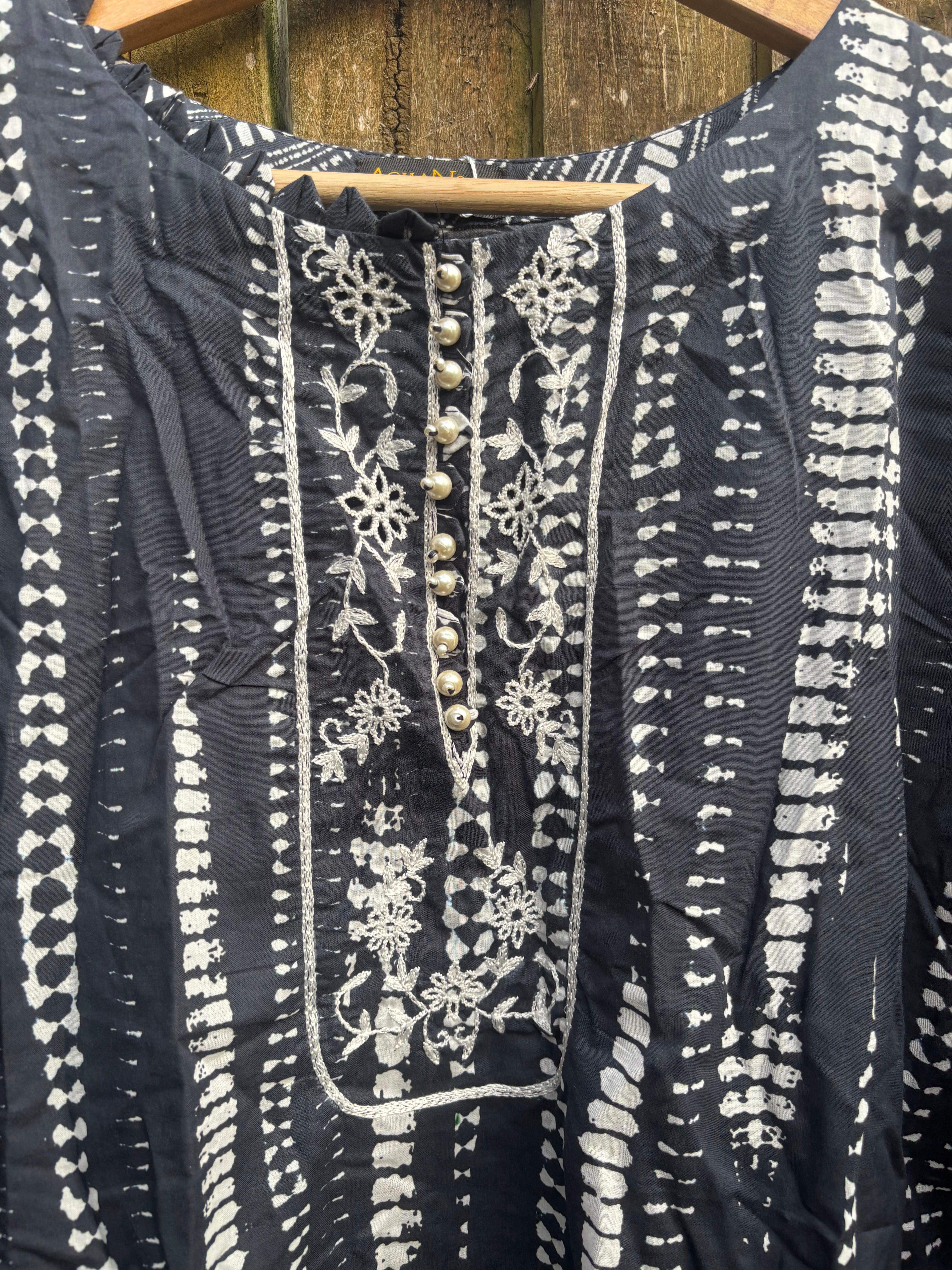 Agha Noor Lawn Kurti