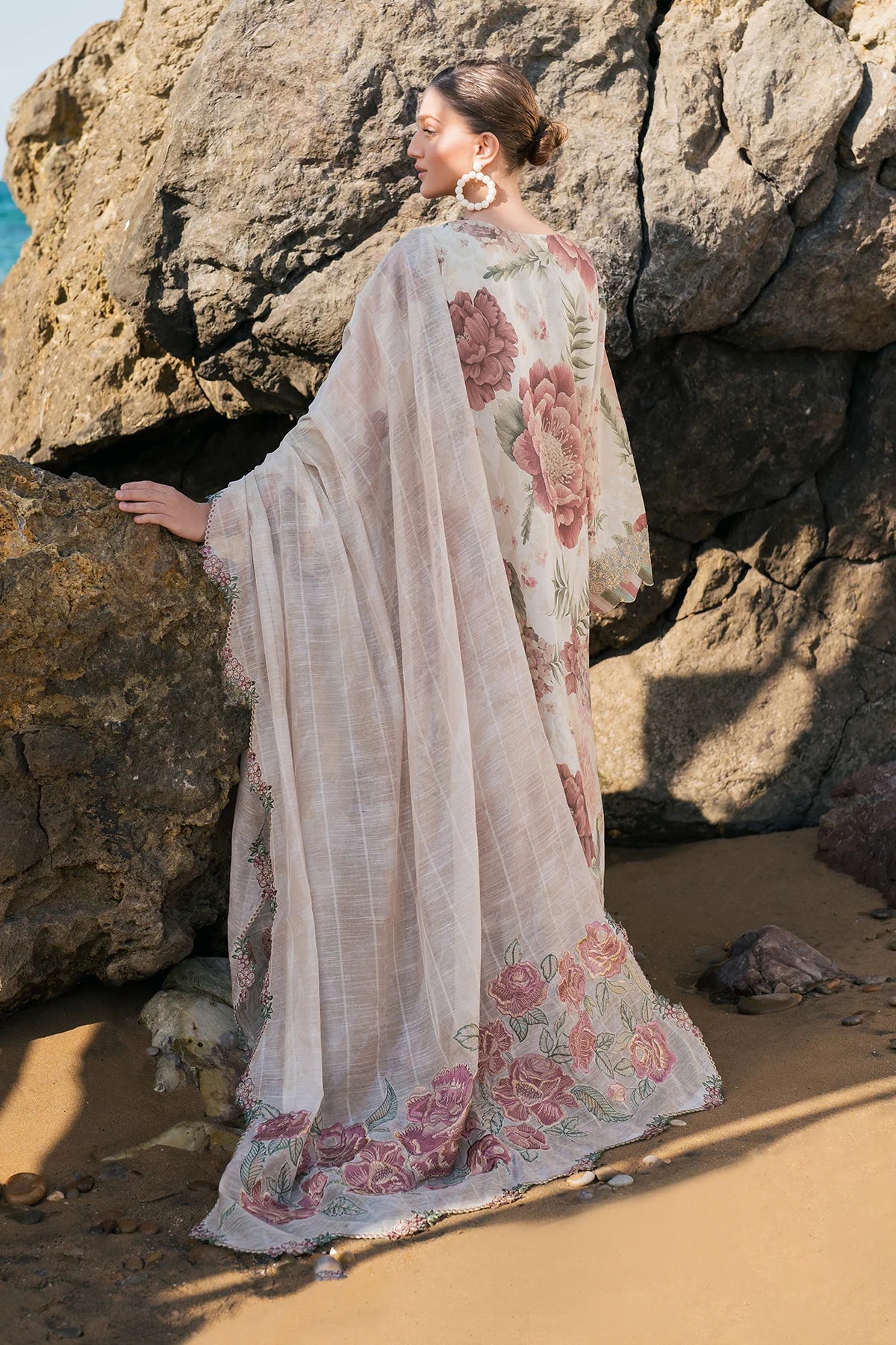 EMBROIDERED PRINTED LAWN UF-4123