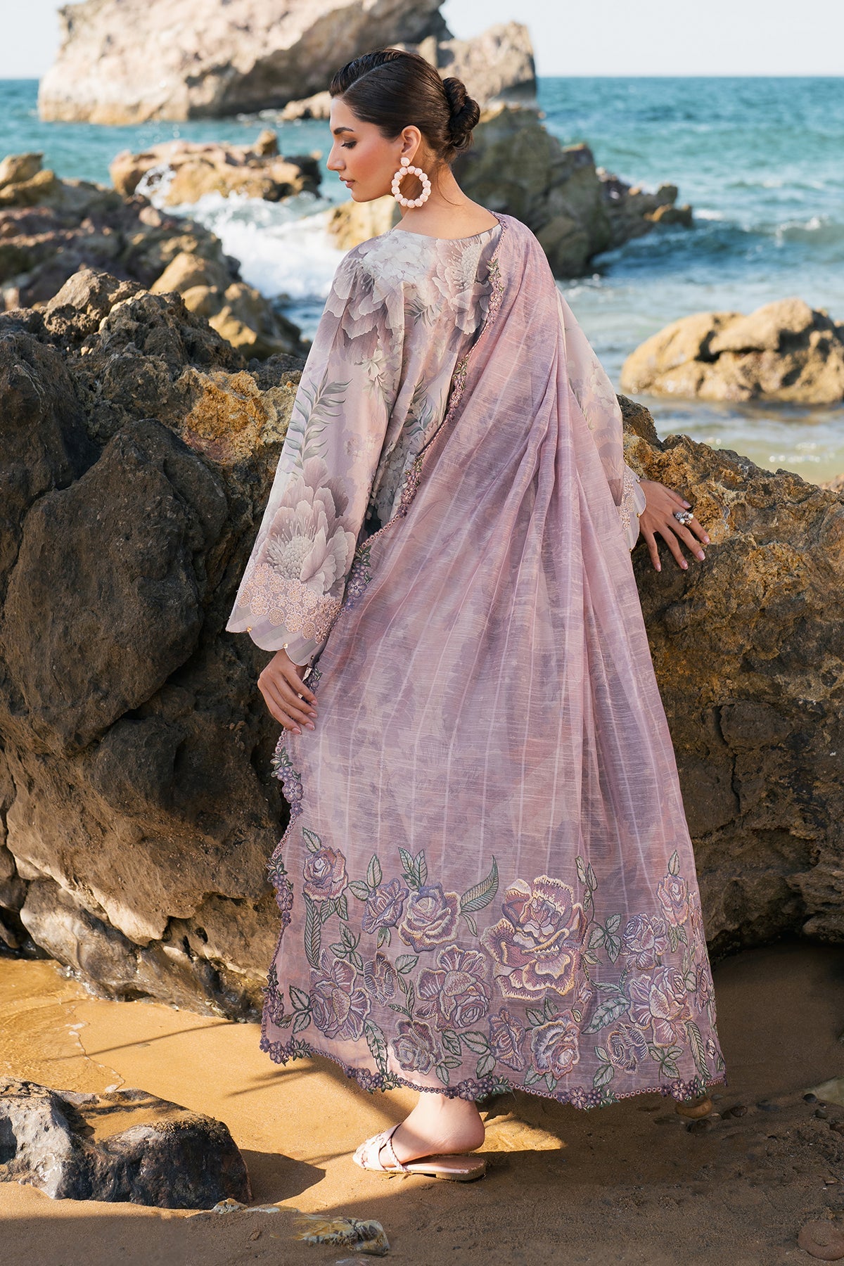 EMBROIDERED PRINTED LAWN UF-4124