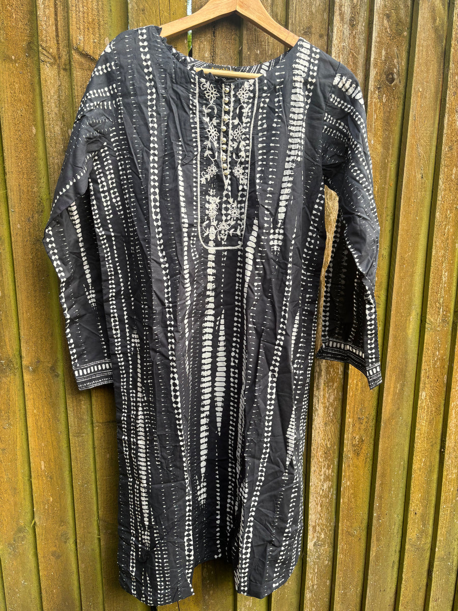 Agha Noor Lawn Kurti