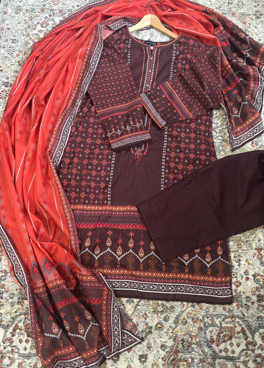 Sadabahar lawn 3 piece suit