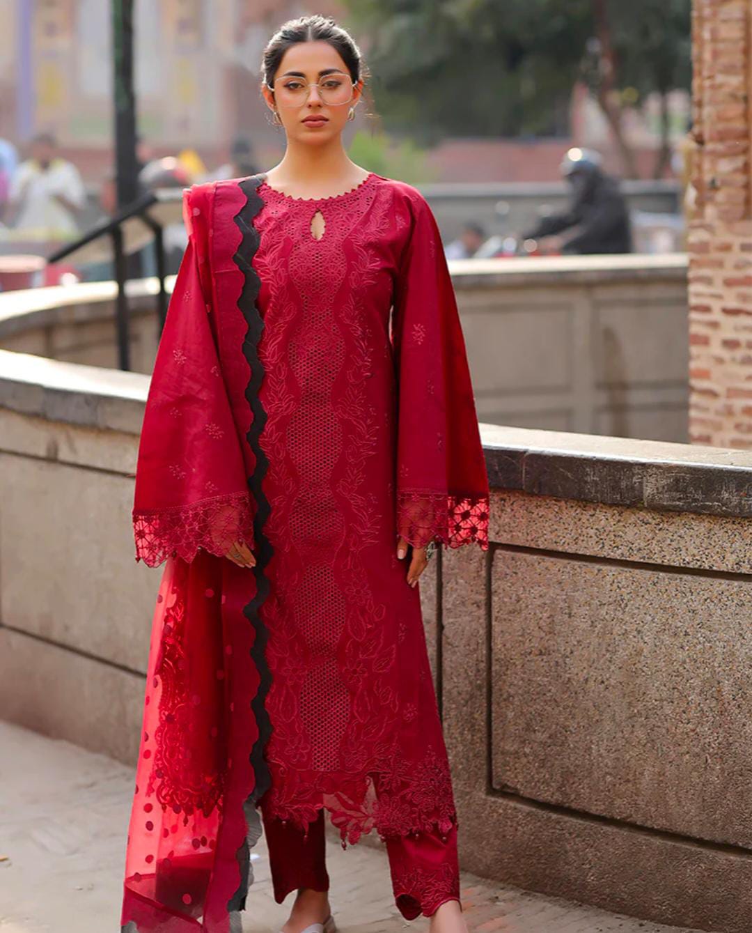 Cotton chikankari
