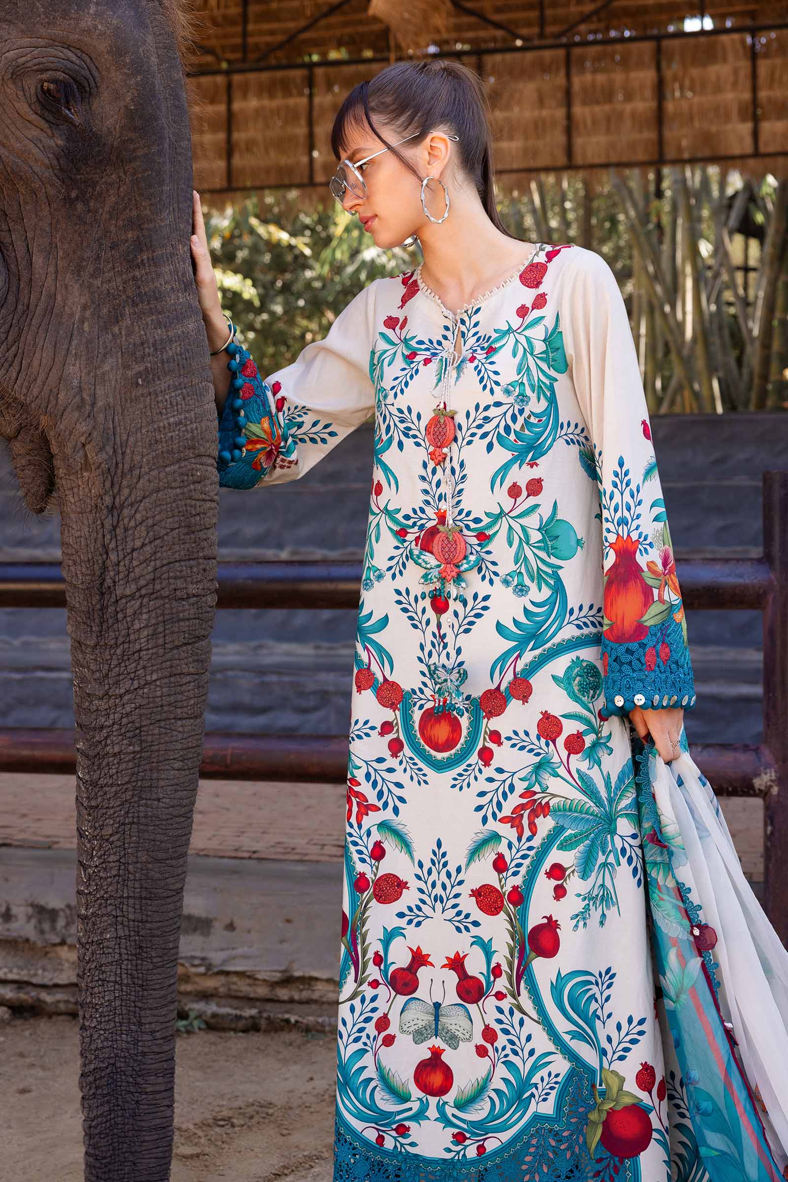 3 Piece Embroidered Lawn Suit