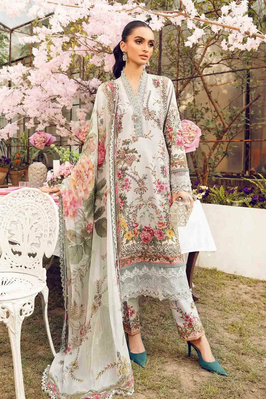 3 Piece Embroidered Lawn Suit | MPT-2605-B
